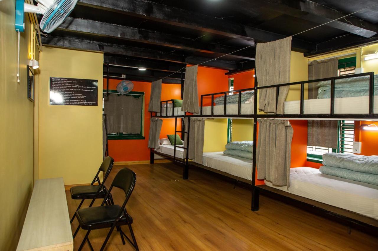 Trekkers Hostel Катманду Екстериор снимка