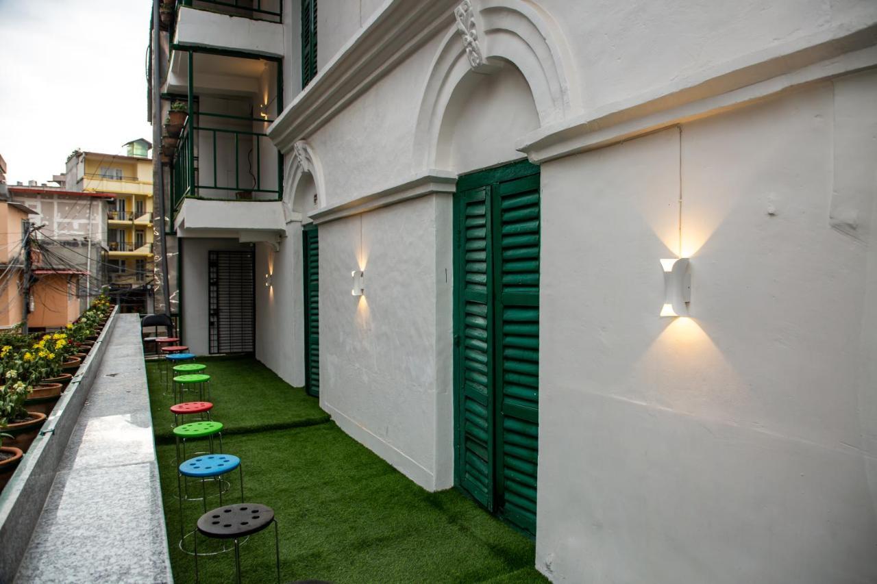 Trekkers Hostel Катманду Екстериор снимка